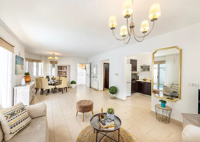 Sunnyvillas: 3Br Family Villa☆Private Pool