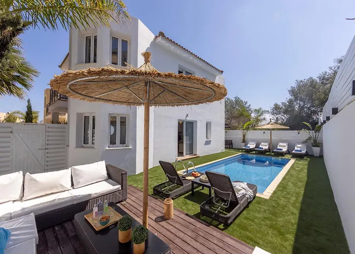 Sunnyvillas: 3Br Family Villa☆Private Pool