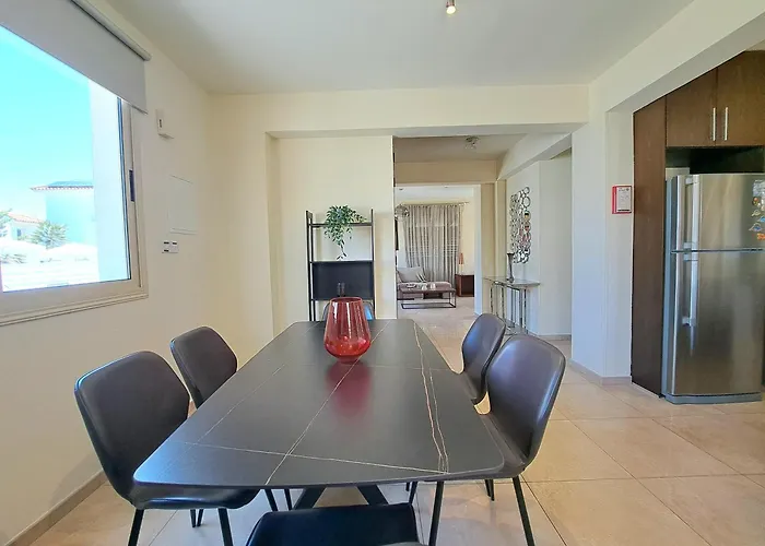 Daffodil Villa In Pernera